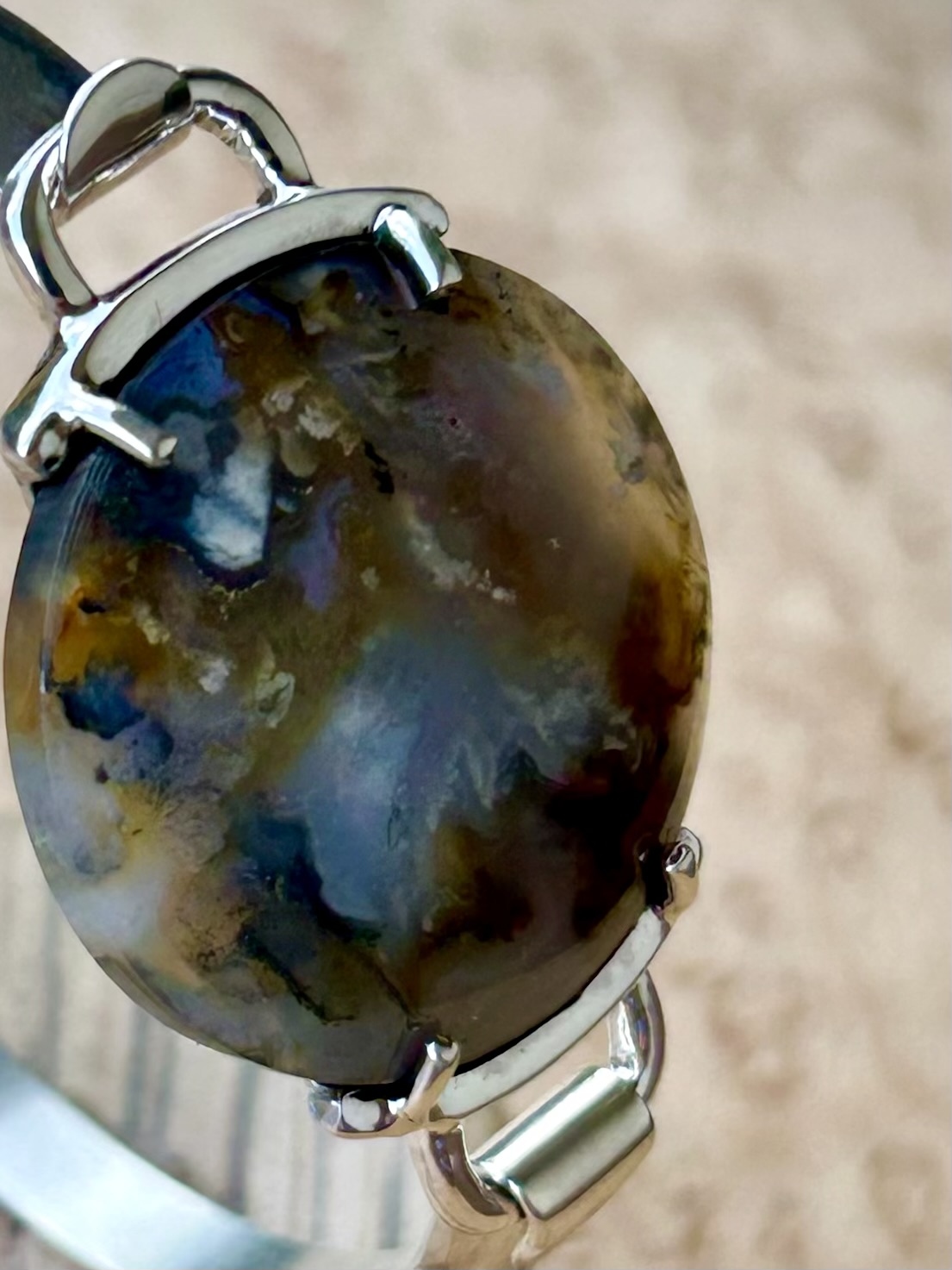 Plume Agate view 3